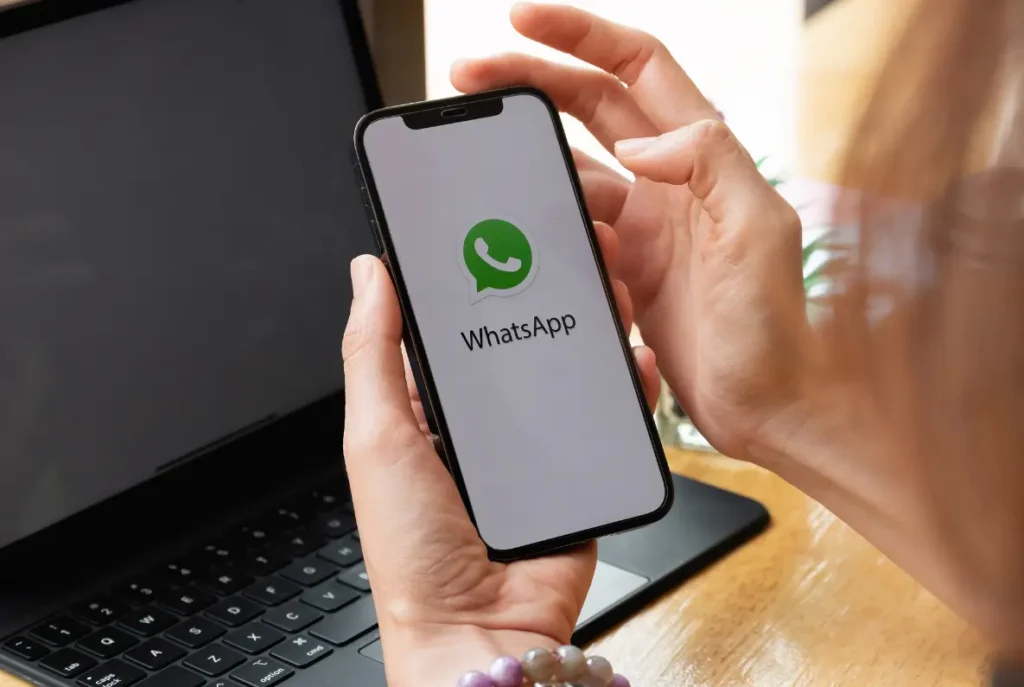 Aumente suas Vendas Por Que seu Site Precisa de Várias Formas de Contato (e Não Apenas um E-mail) - Impulsiona Sites Criação de Sites, landing pages e catálagos online.